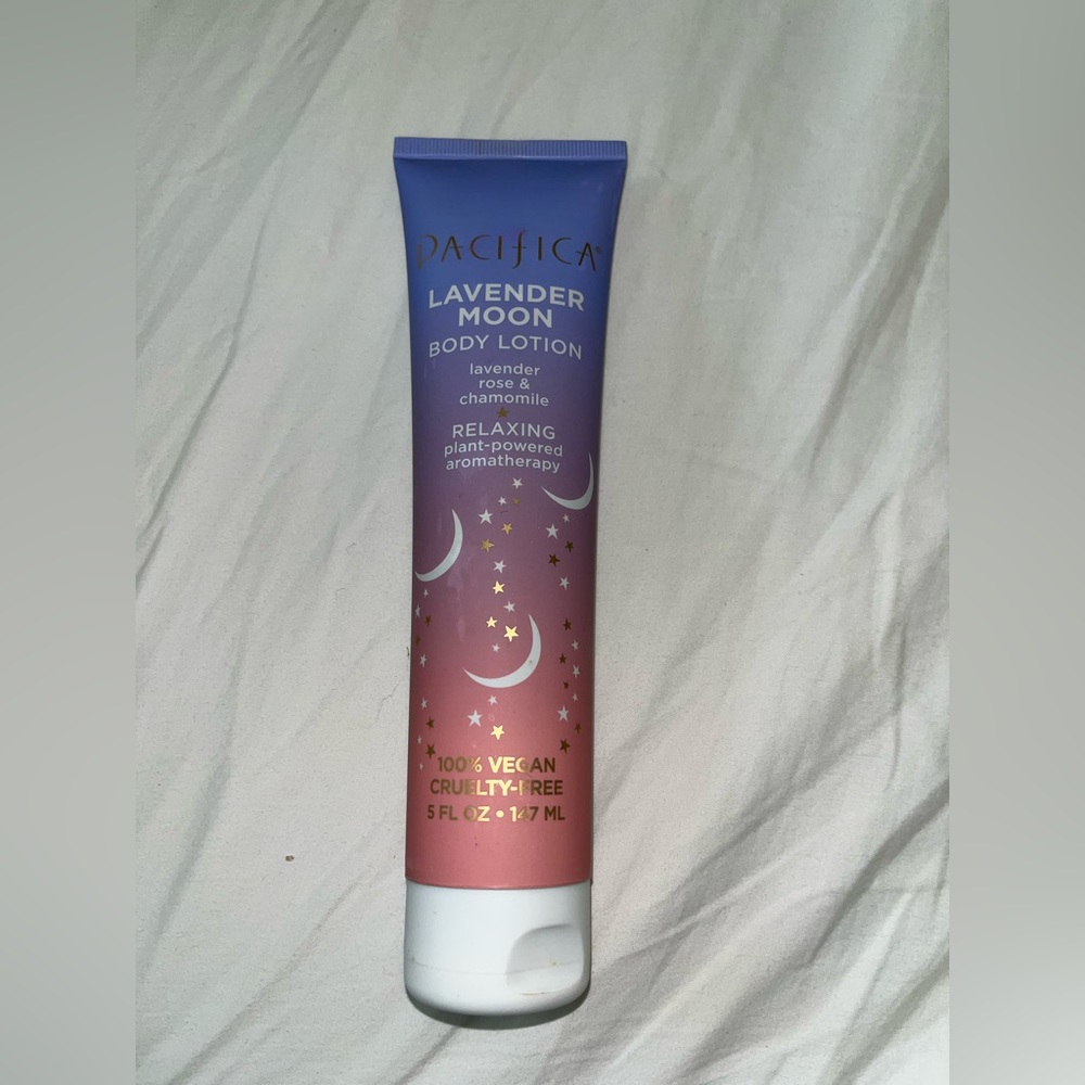 pacifica lavendaf moon body lotion